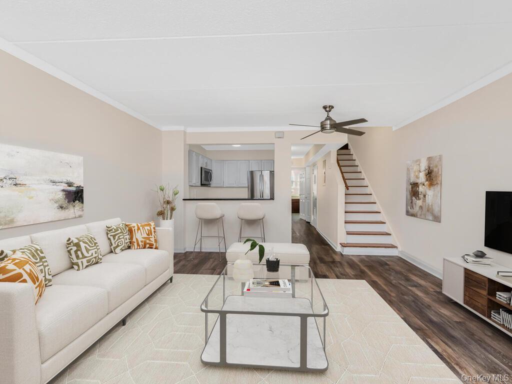 #1 photo, 121 Sunset Boulevard, הברונקס Bronx , NY 10473