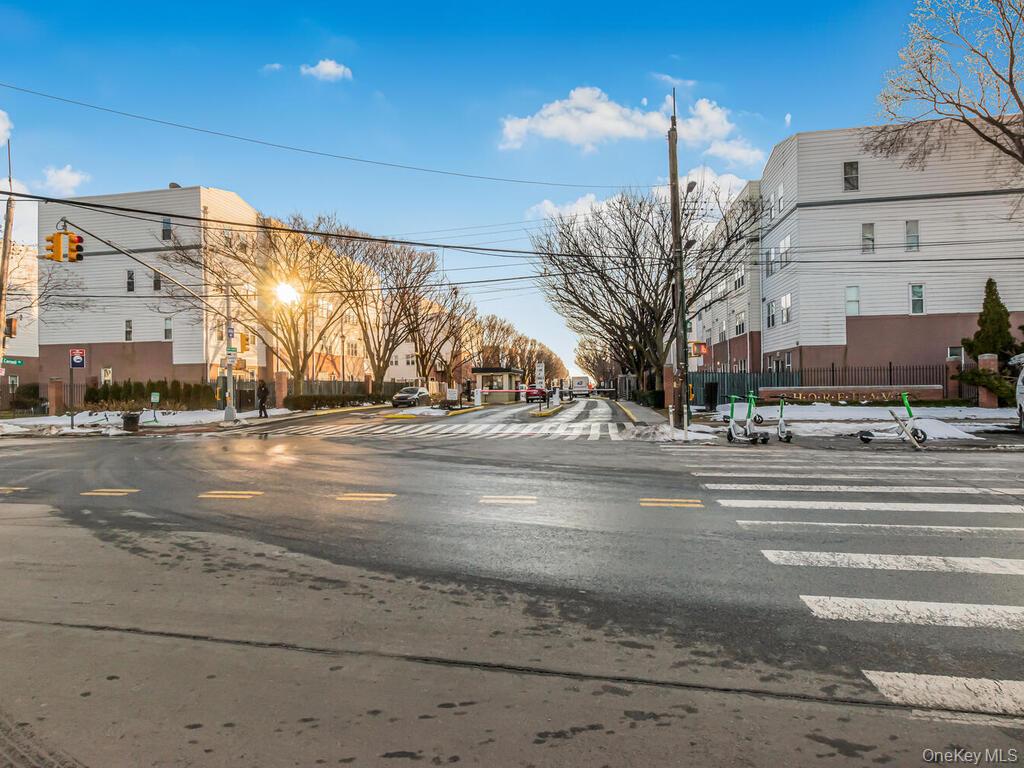 #20 photo, 121 Sunset Boulevard, הברונקס Bronx , NY 10473