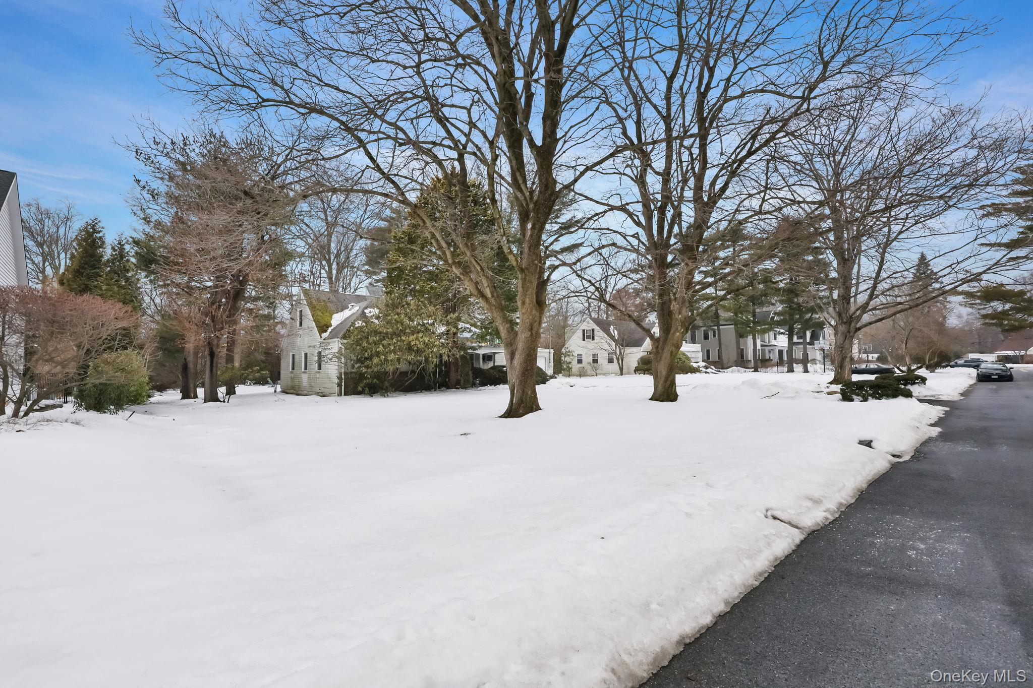 #4 photo, 7 Mayflower Road, Scarsdale , NY 10583