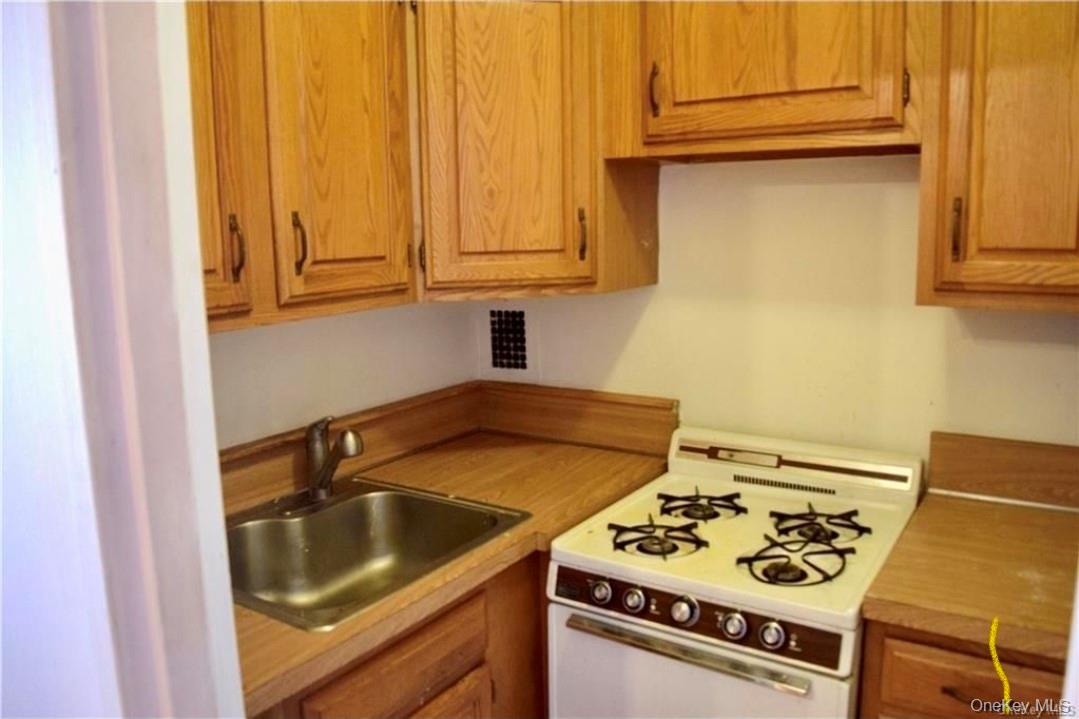 #12 photo, 333 Bronx Rive Road #707, Yonkers , NY 10704