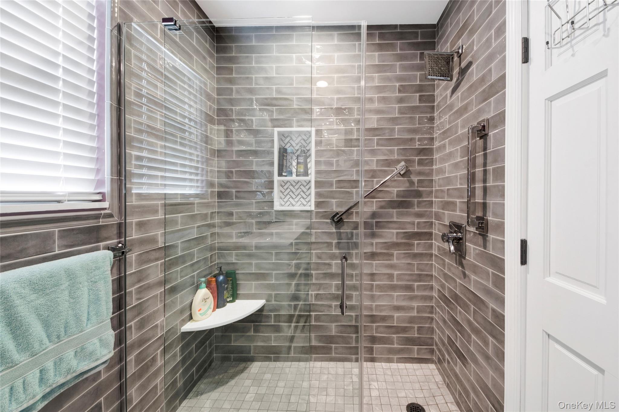 #20 photo, 174 King Avenue, Yonkers , NY 10704