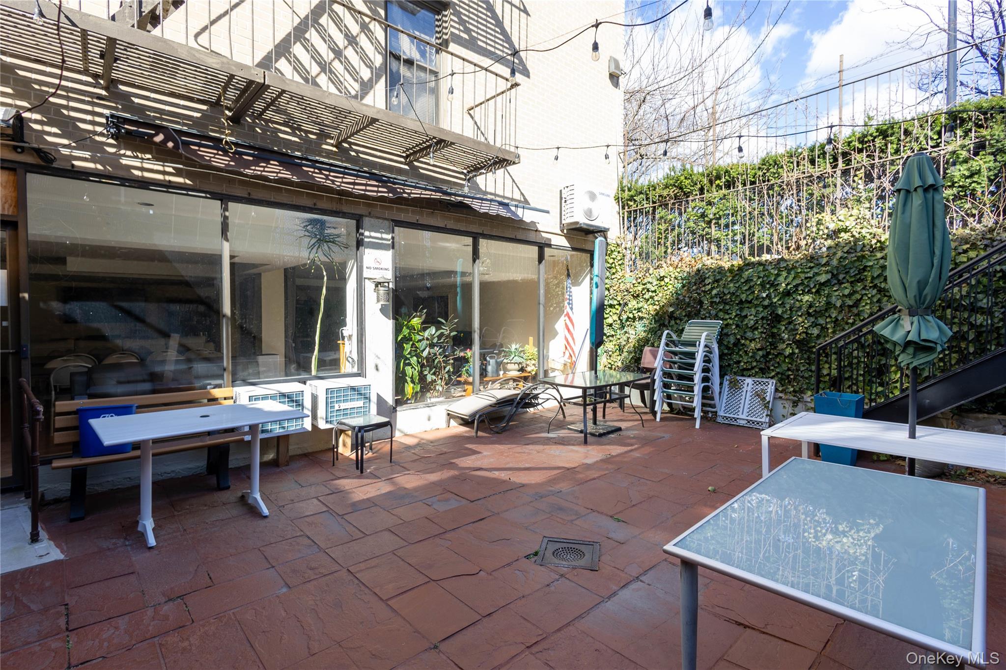 #18 photo, 1874 Pelham Parkway, Bronx , NY 10461