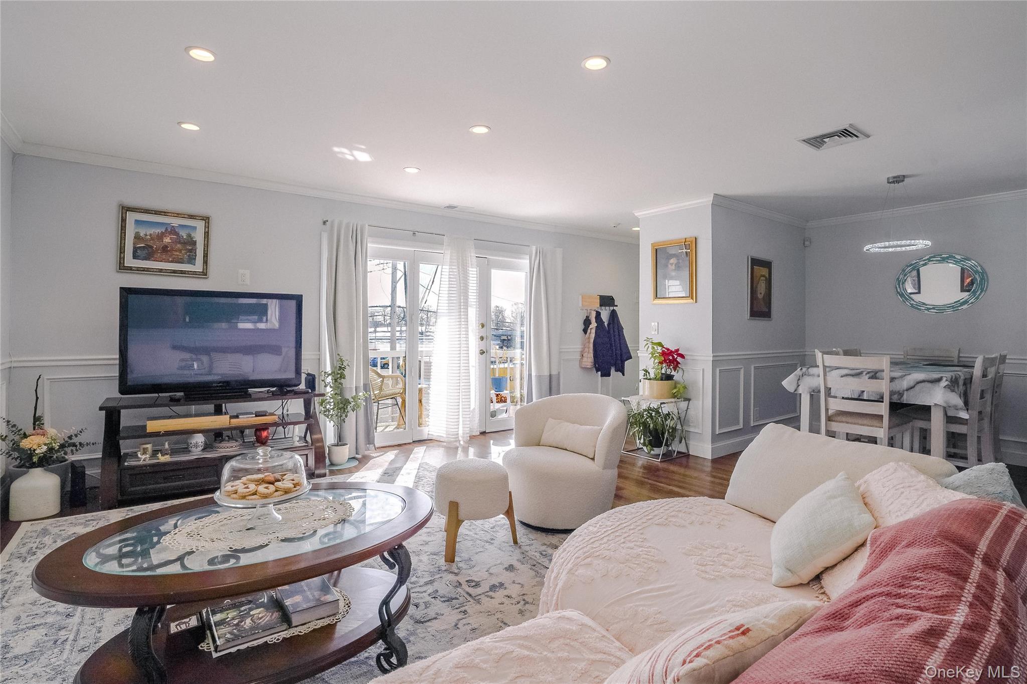 #3 photo, 37 Harbor Lane, New Rochelle , NY 10805