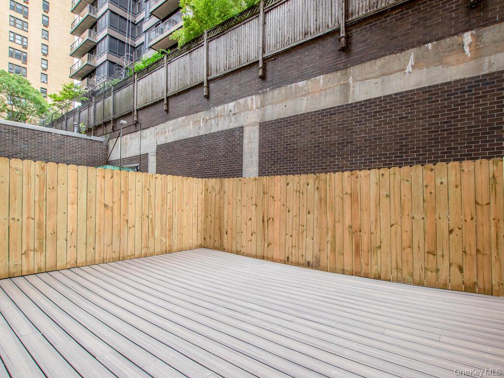 #9 photo, 330 E 49th Street, मैनहटन New York (Manhattan) , NY 10017