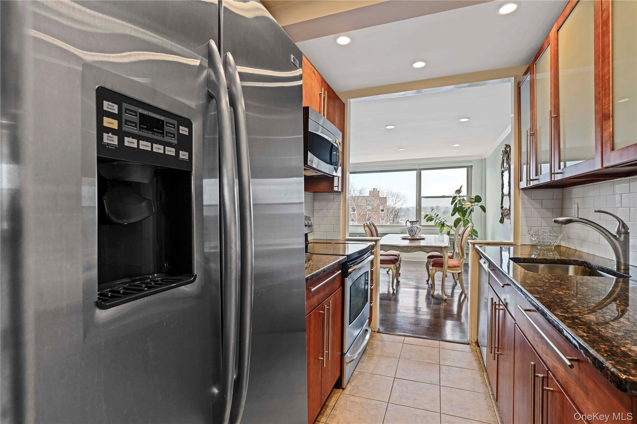 #12 photo, 12 Old Mamaroneck Avenue, White Plains , NY 10605