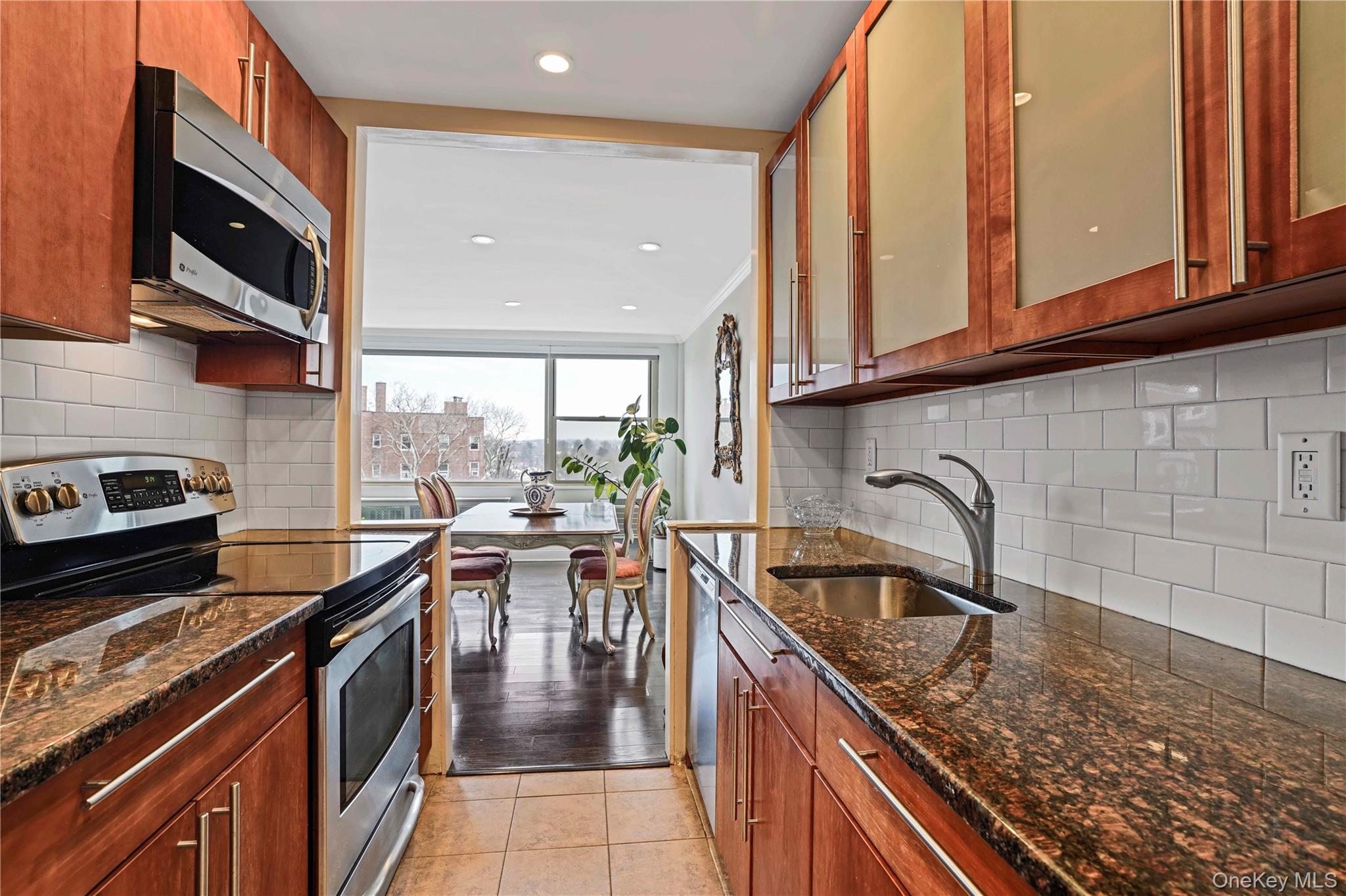 #14 photo, 12 Old Mamaroneck Avenue, White Plains , NY 10605