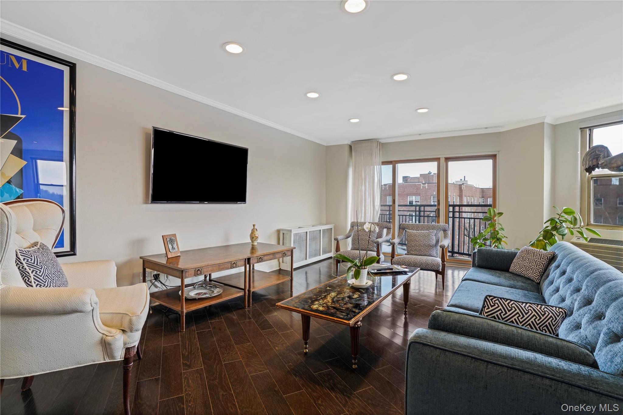 #3 photo, 12 Old Mamaroneck Avenue, White Plains , NY 10605