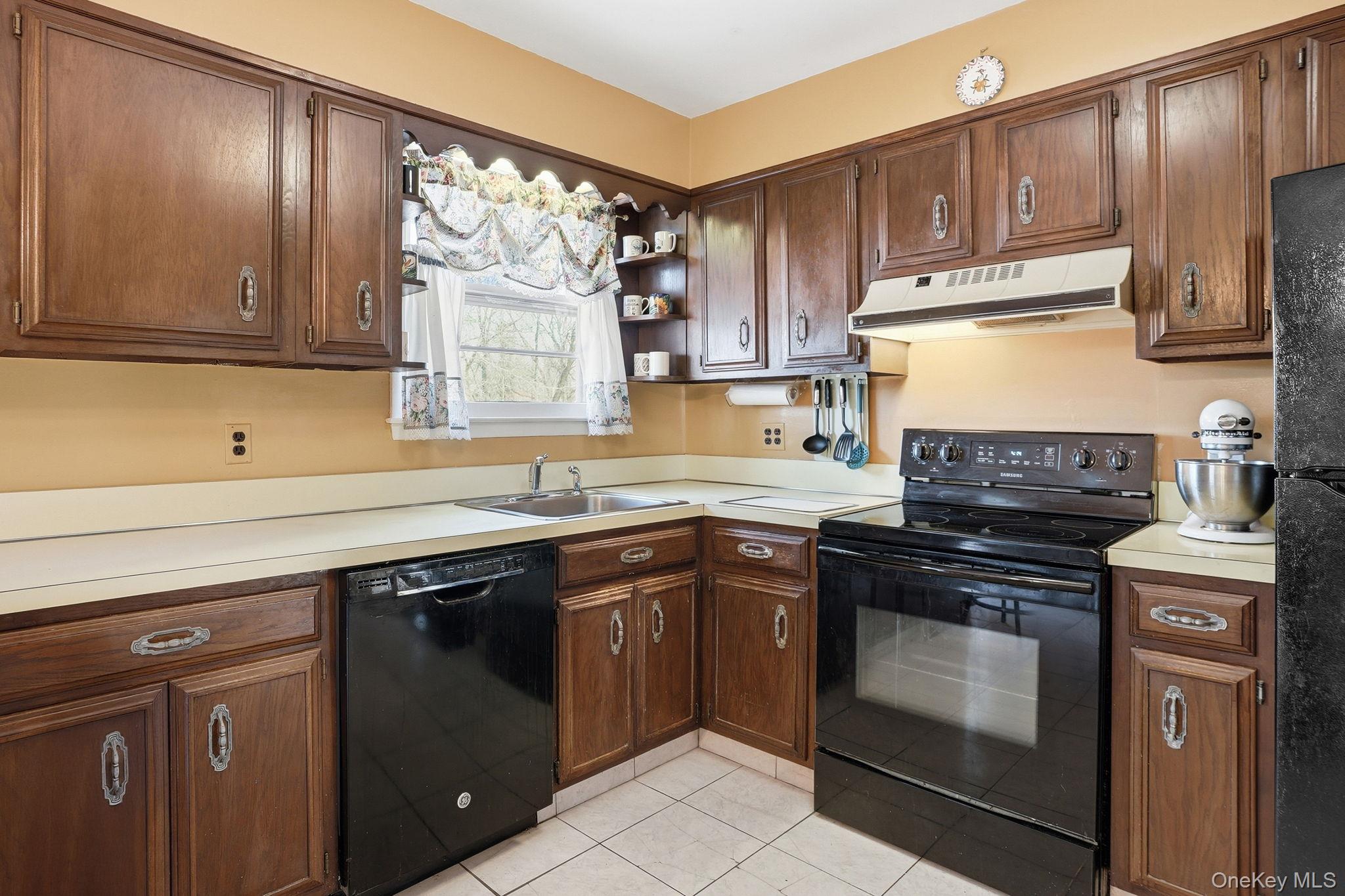 #17 photo, 12 North Street, Montrose , NY 10548