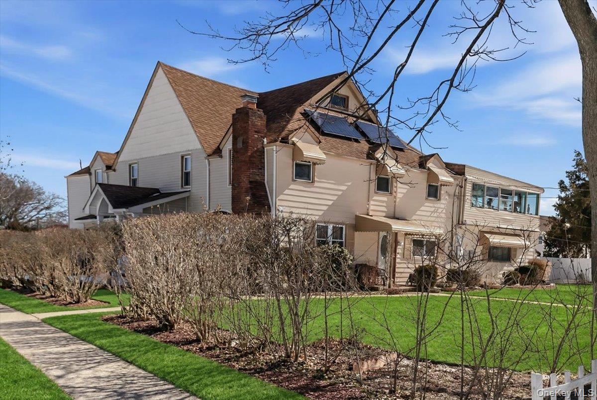 #2 photo, 12 Stone Boulevard, Massapequa , NY 11758