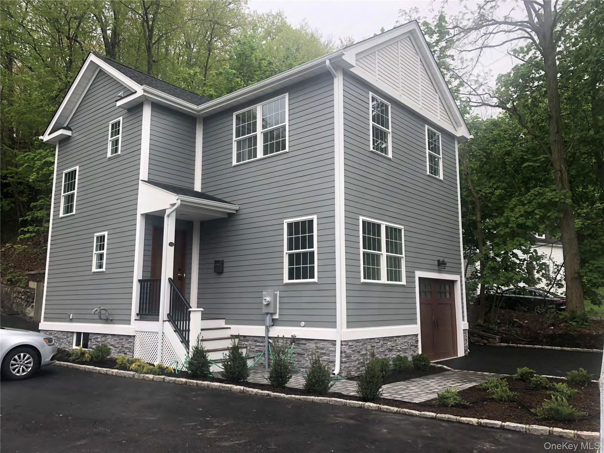 #3 photo, 105 Liberty Avenue, 롱 아일랜드 Port Jefferson , NY 11777