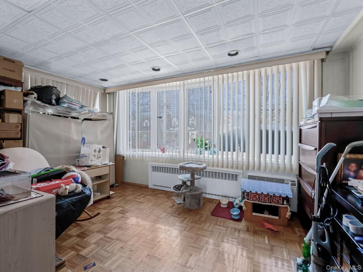 #8 photo, 2721 Coldspring Road, קווינס Far Rockaway , NY 11691