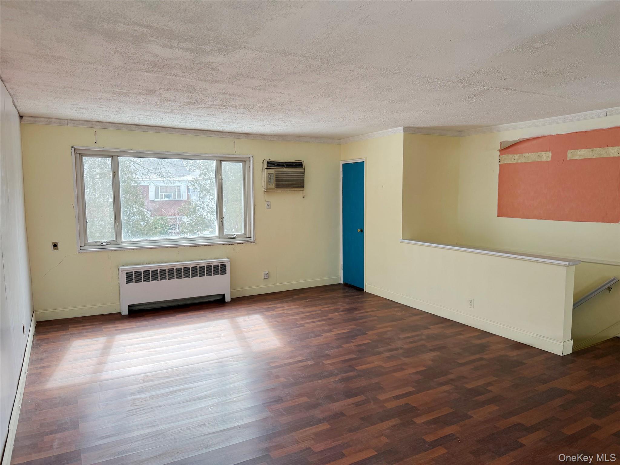 #4 photo, 13-16 212th Street, Bayside , NY 11360