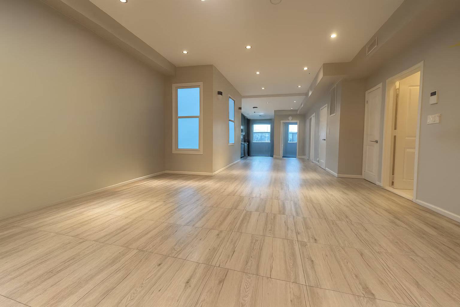 #7 photo, 9041 Corona Ave, Elmhurst , NY 11373