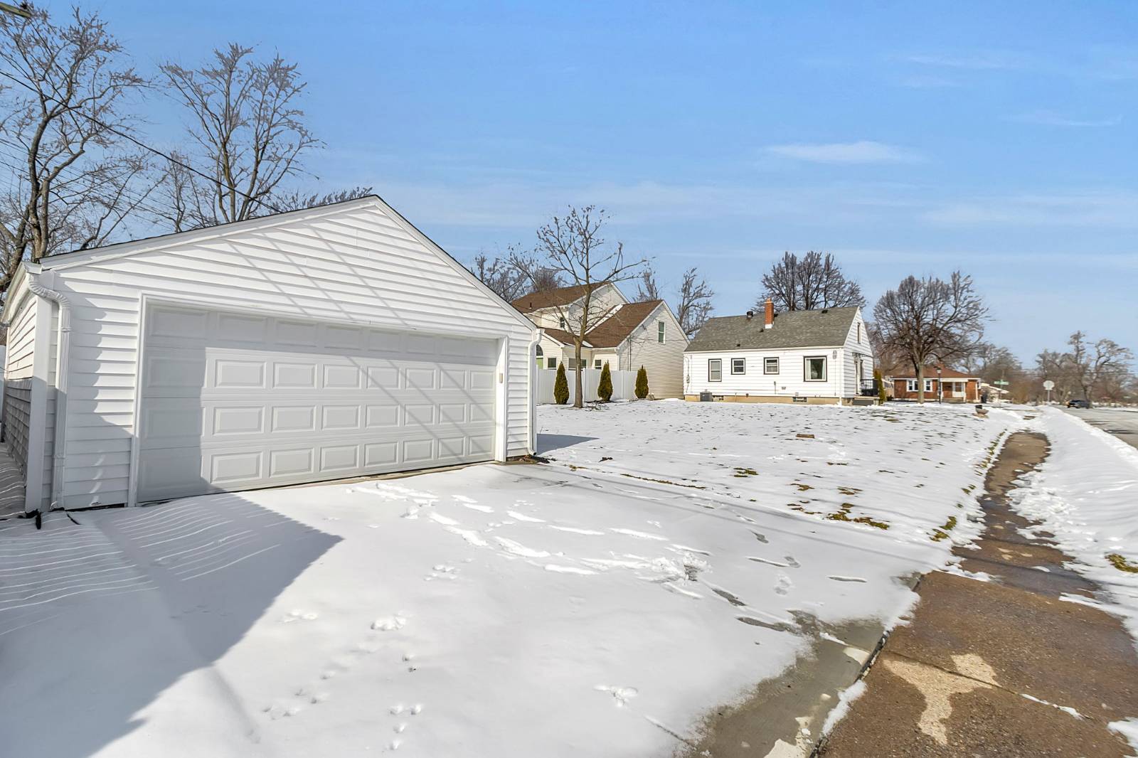 #11 photo, 177 McConkey Dr, Buffalo , NY 14223