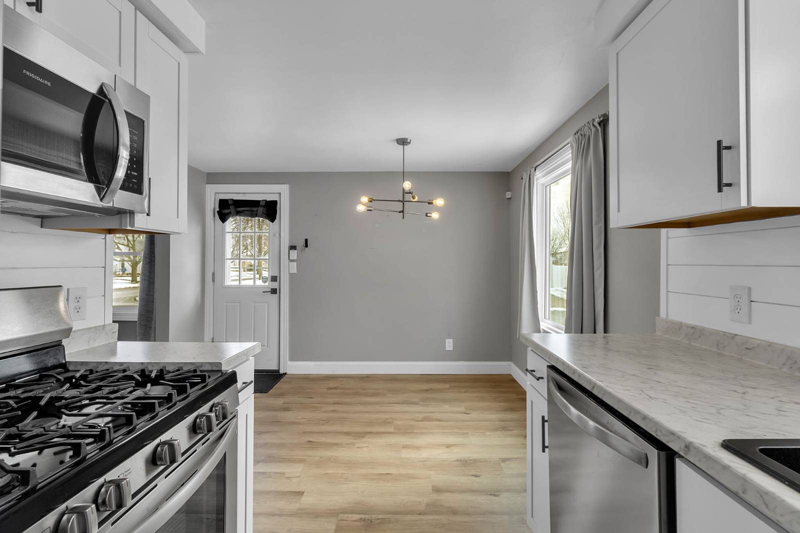 #19 photo, 177 McConkey Dr, Buffalo , NY 14223