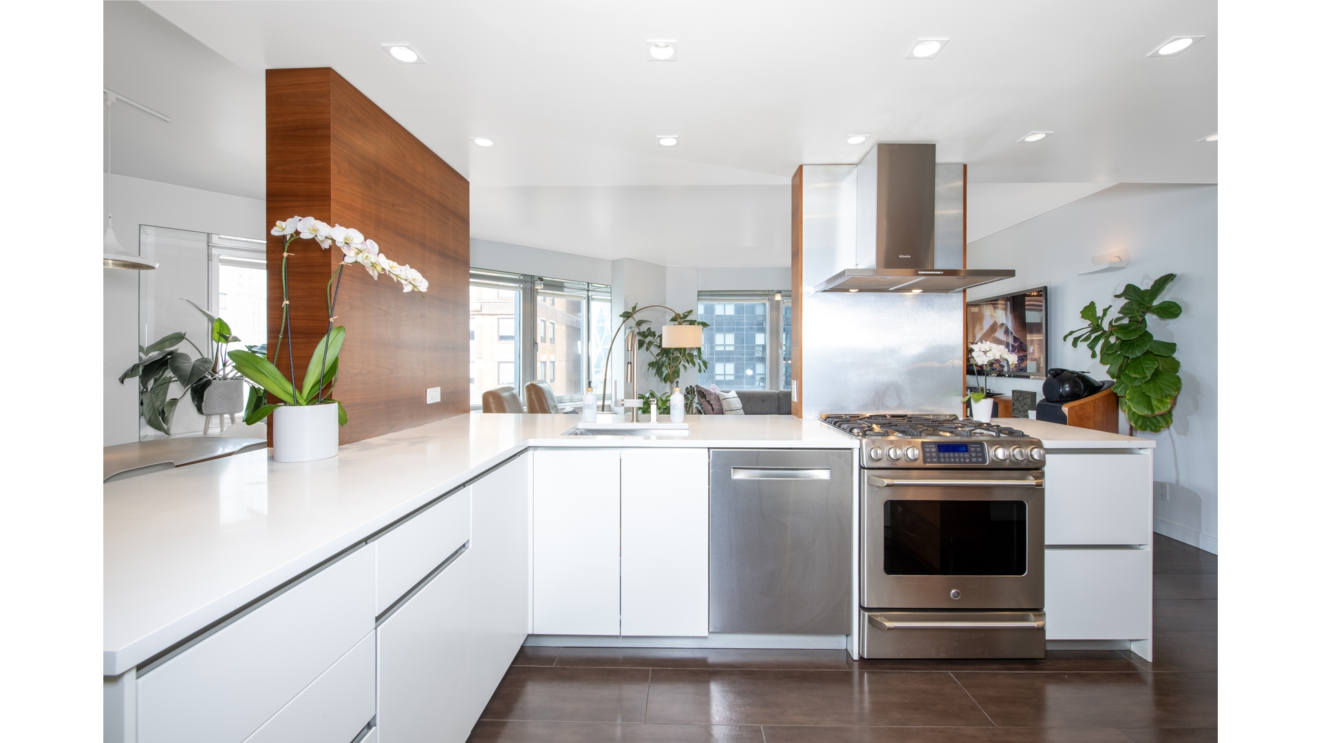 #3 photo, 150 W 56TH Street, Манхэттен ‖ Midtown , NY 10019