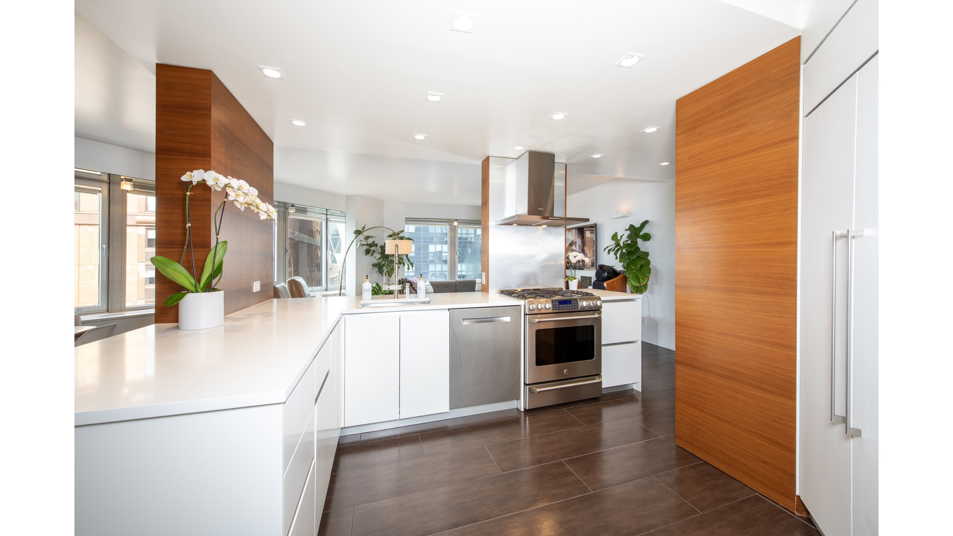 #4 photo, 150 W 56TH Street, Манхэттен ‖ Midtown , NY 10019