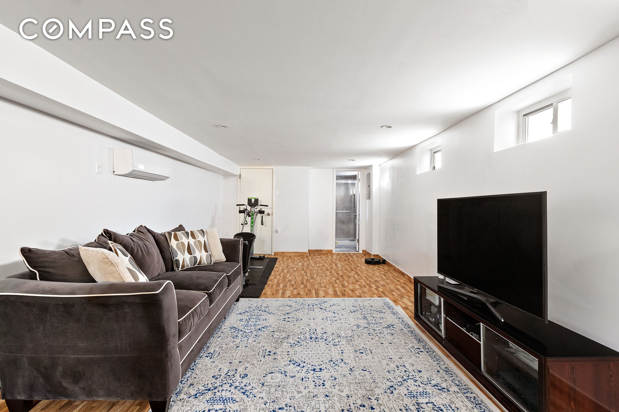 #6 photo, 1140 78th Street, הברונקס Dyker Heights , NY 11228