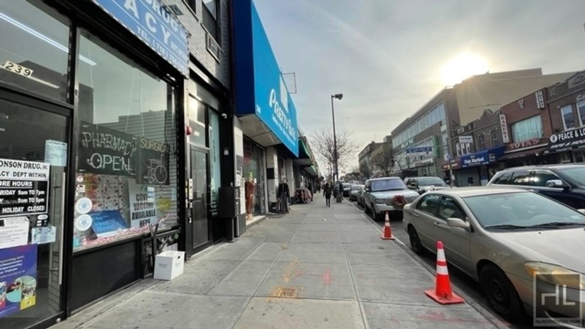 #11 photo, 237 Utica Avenue, Crown Heights , NY 11213