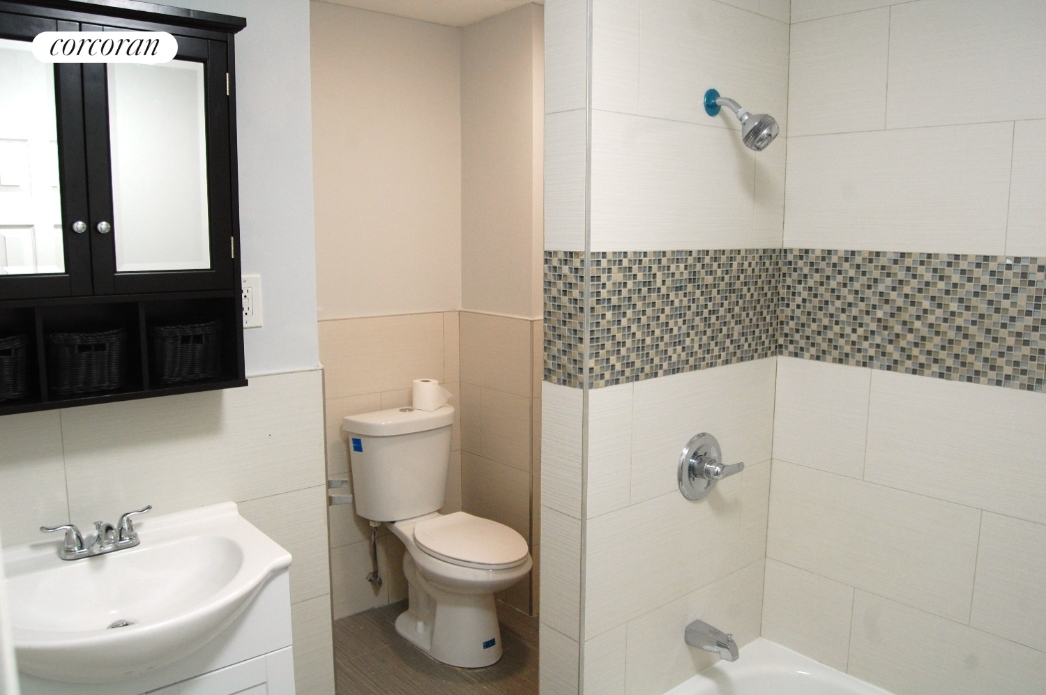 #16 photo, Brooklyn, ब्रुकलीन Bedford-Stuyvesant , NY 11221