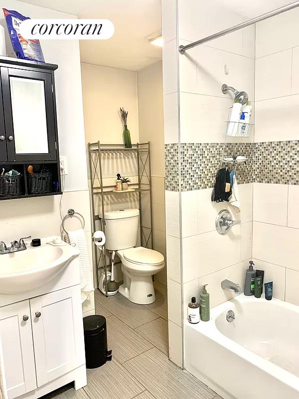 #17 photo, Brooklyn, ब्रुकलीन Bedford-Stuyvesant , NY 11221