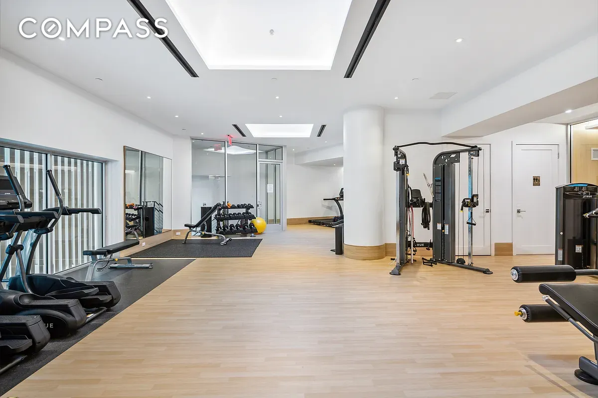 #14 photo, 300 W 122nd Street, 맨해튼 Harlem , NY 10027