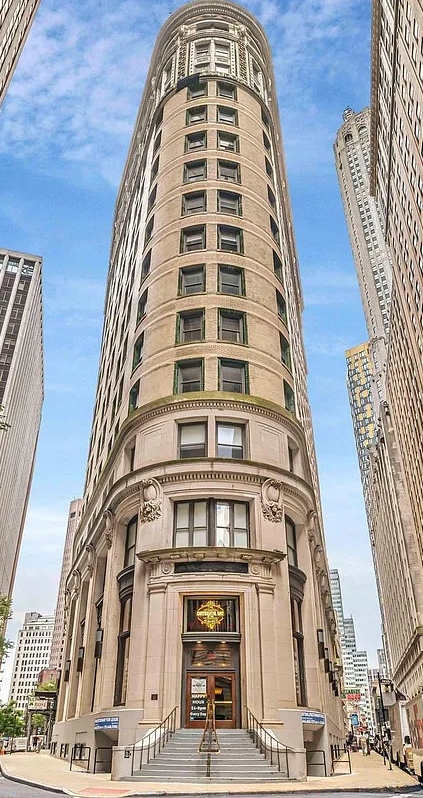 #12 photo, 1 Wall Street Court, Financial District , NY 10005