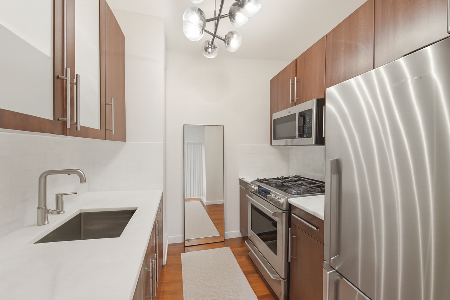 #5 photo, 1 Wall Street Court, Financial District , NY 10005