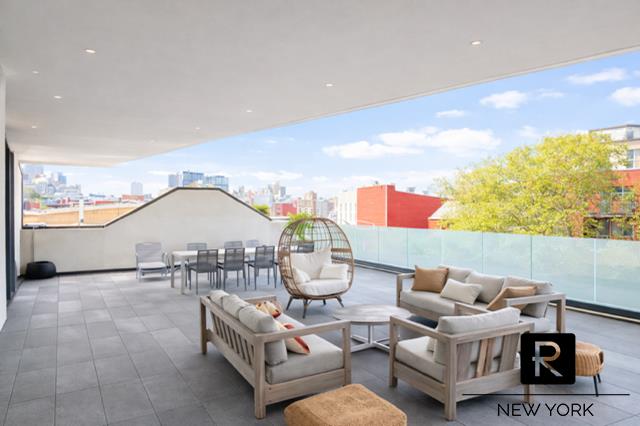 #10 photo, 850 Metropolitan Avenue, East Williamsburg , NY 11211