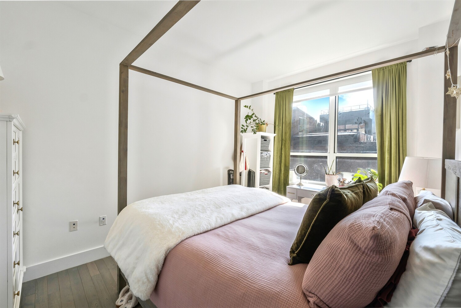 #12 photo, 416 W 52ND Street, Hell's Kitchen , NY 10019