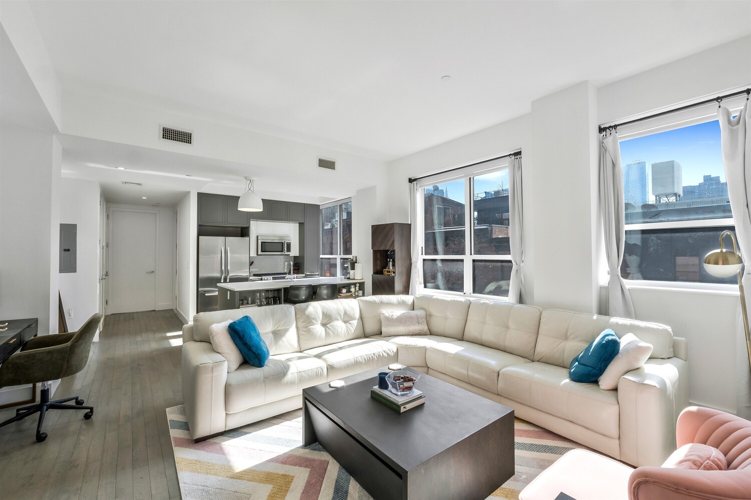 #3 photo, 416 W 52ND Street, Hell's Kitchen , NY 10019