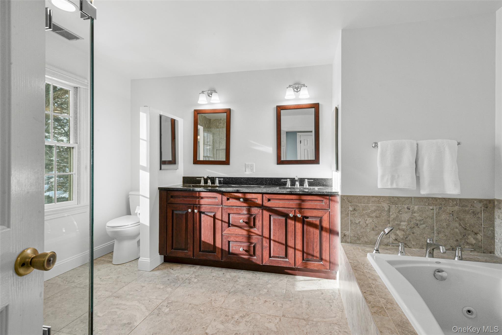 #17 photo, 35 Seton Road, Larchmont , NY 10538