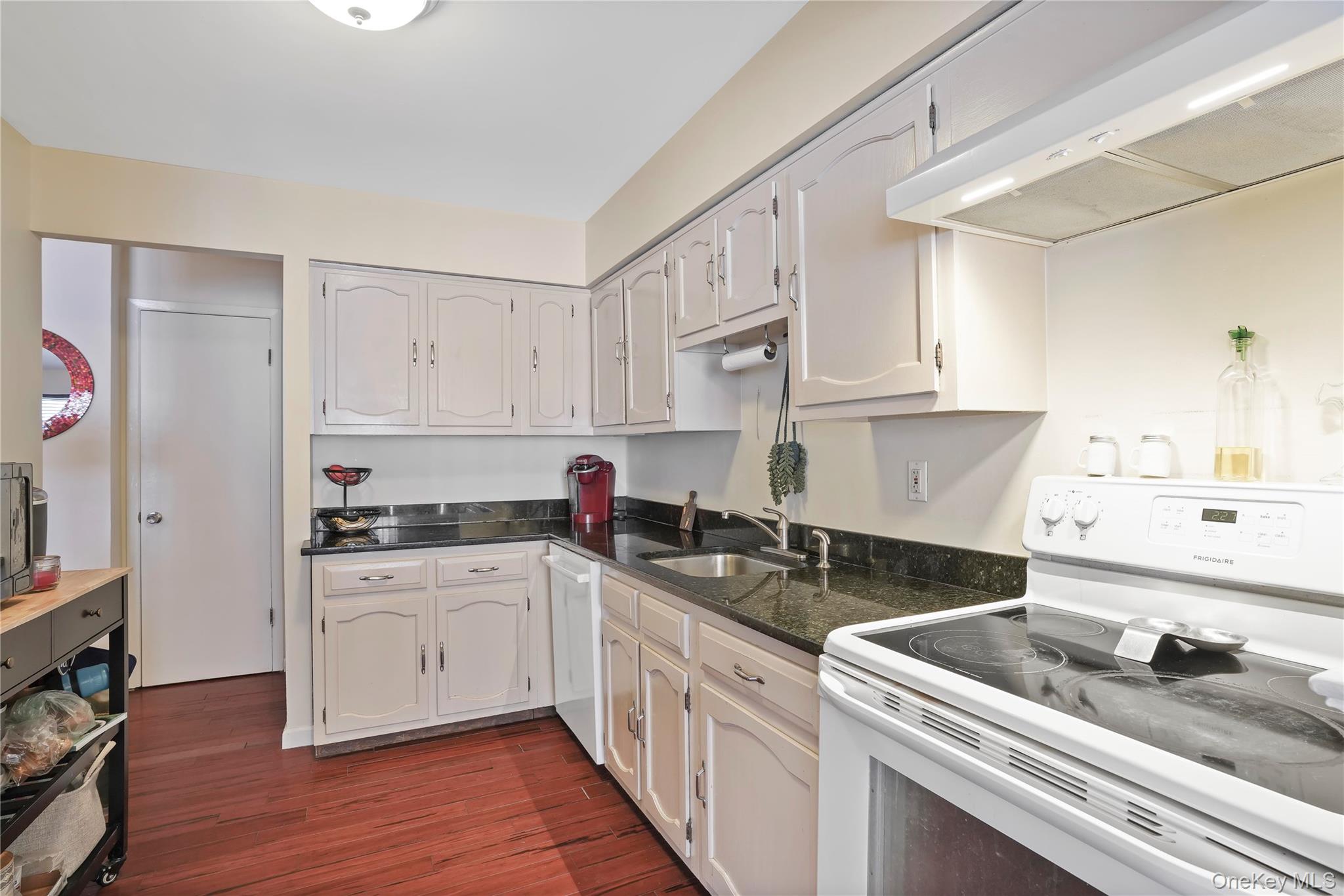 #11 photo, 616 Kemeys Cove, Briarcliff Manor , NY 10562