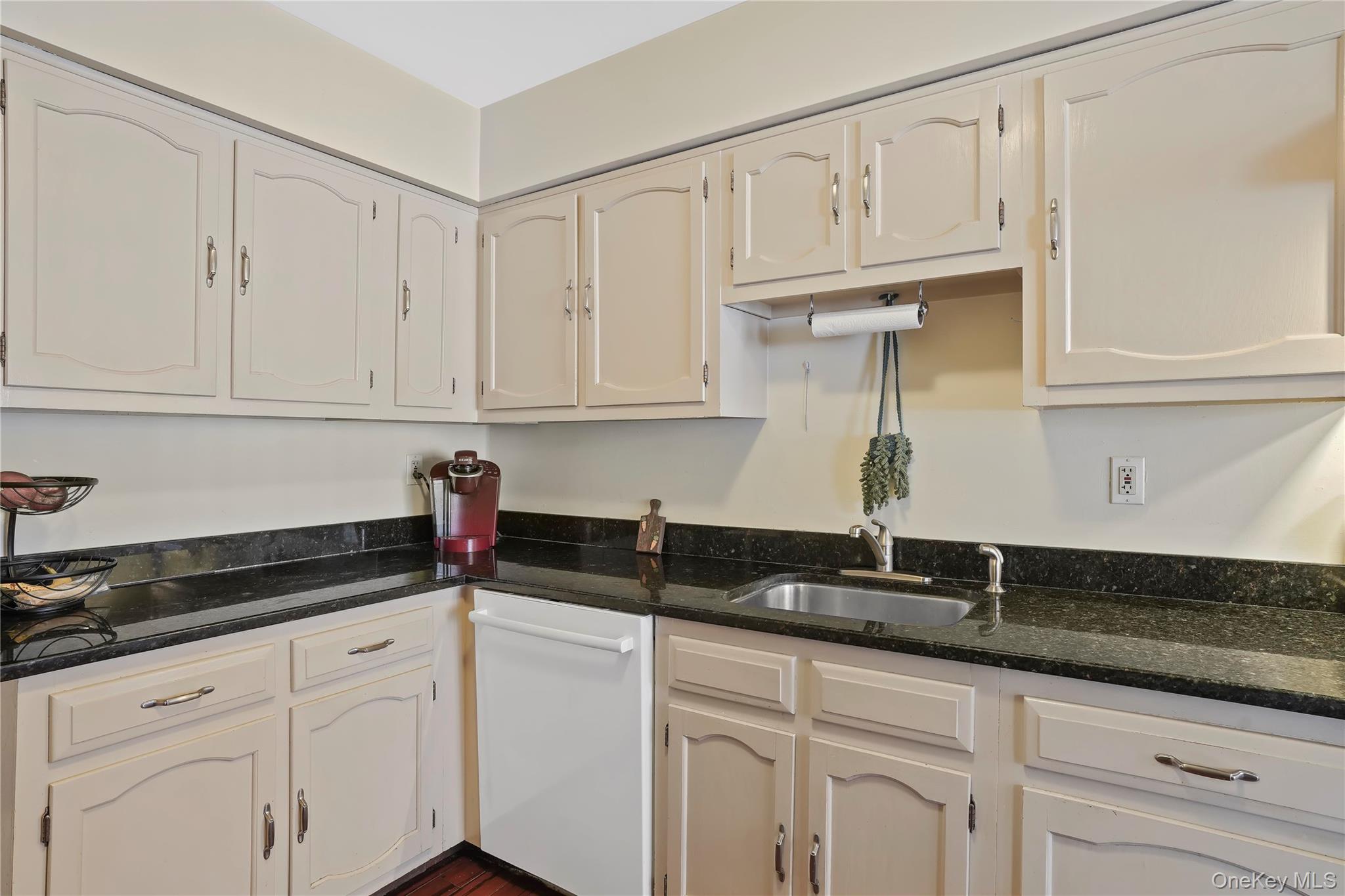 #12 photo, 616 Kemeys Cove, Briarcliff Manor , NY 10562