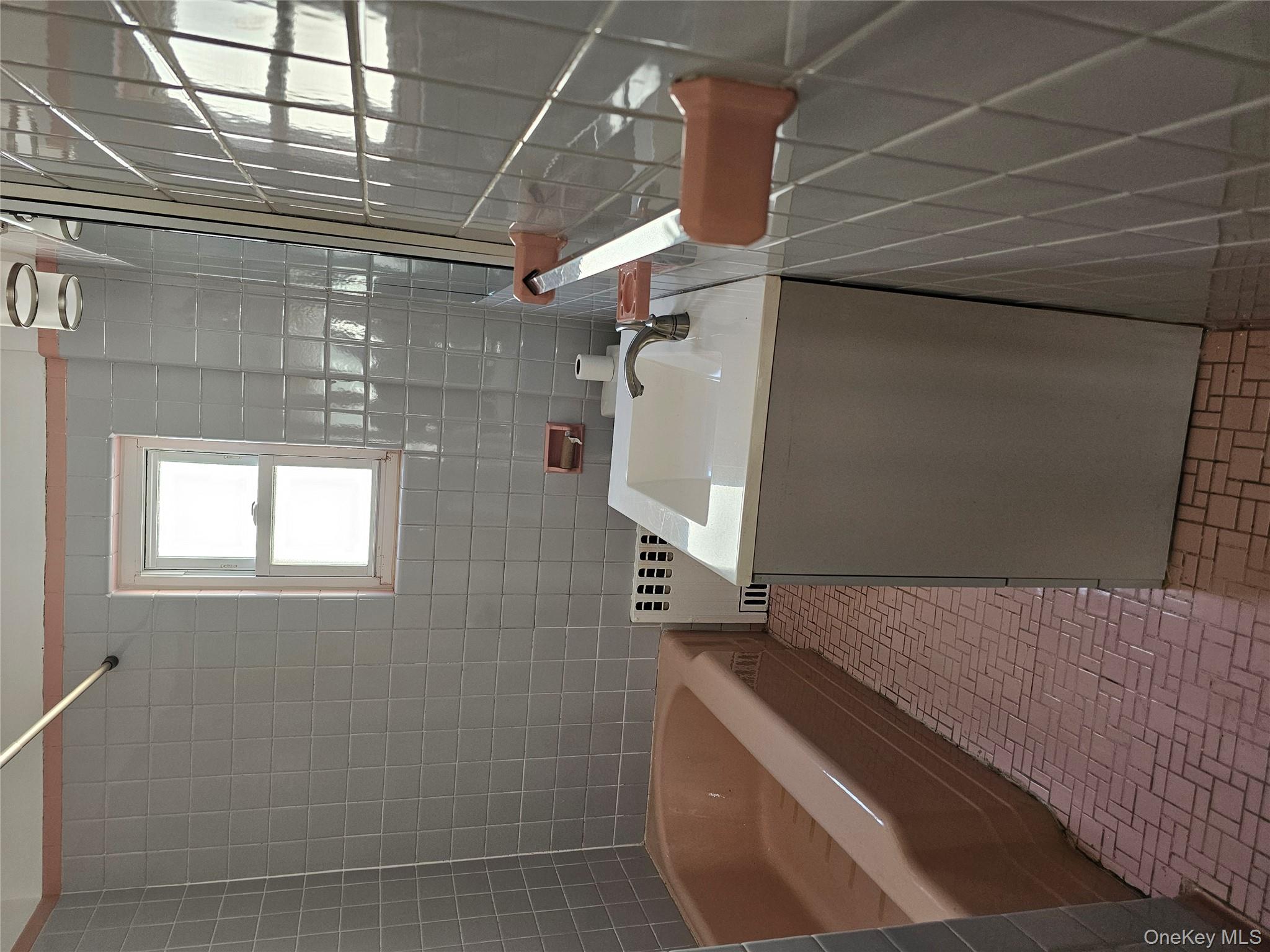 #12 photo, 65 Belmont Avenue, Yonkers , NY 10704