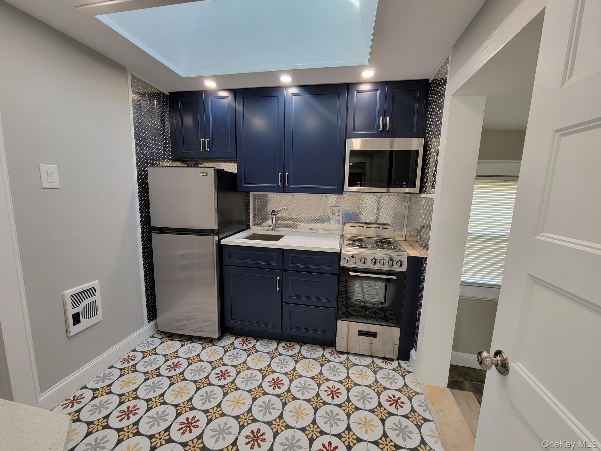 #4 photo, Sayville, सफ़ोक काउंटी Sayville , NY 11782