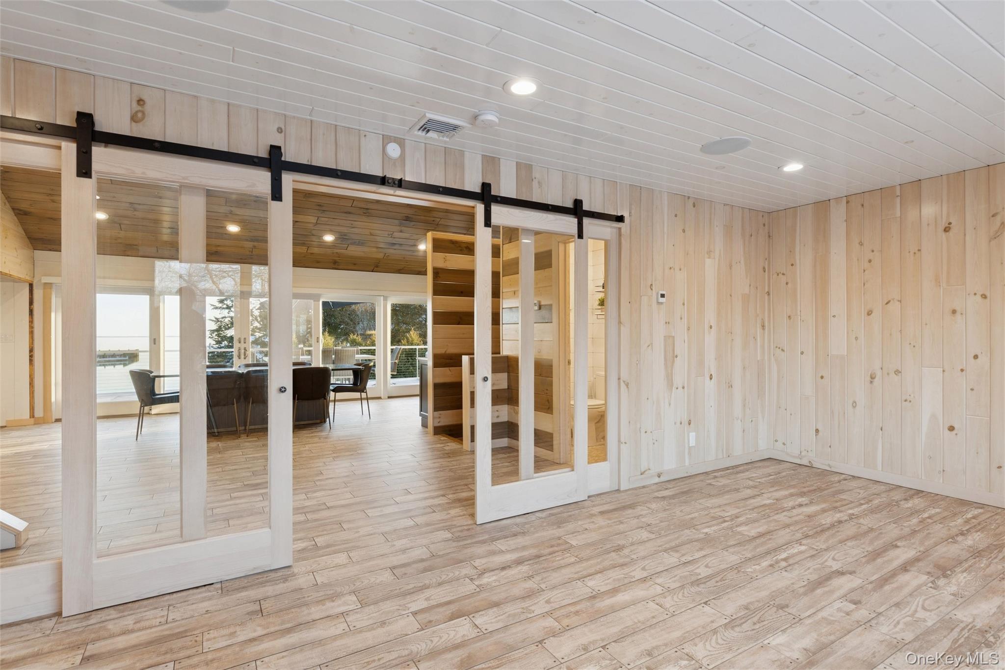 #20 photo, 18 Matilda Court, Bayport , NY 11705