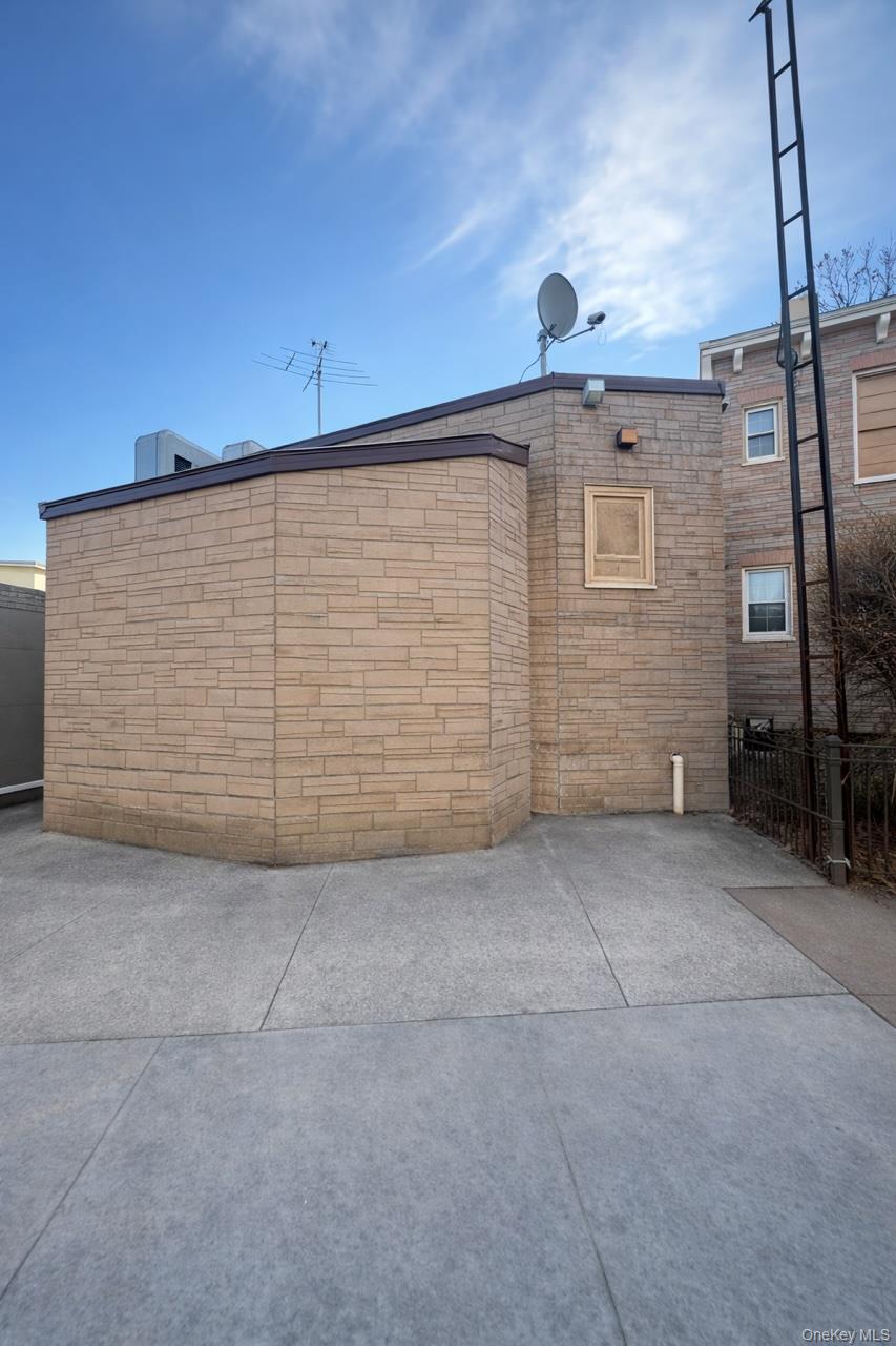 #3 photo, 5224 35th Street, Long Island City , NY 11101