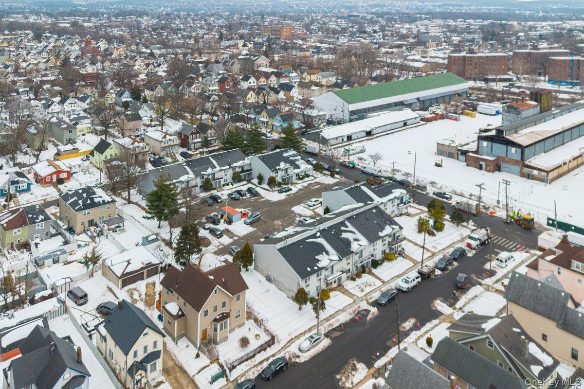 #12 photo, 15 Davidson Court, جزيرة ستاتن Staten Island , NY 10303