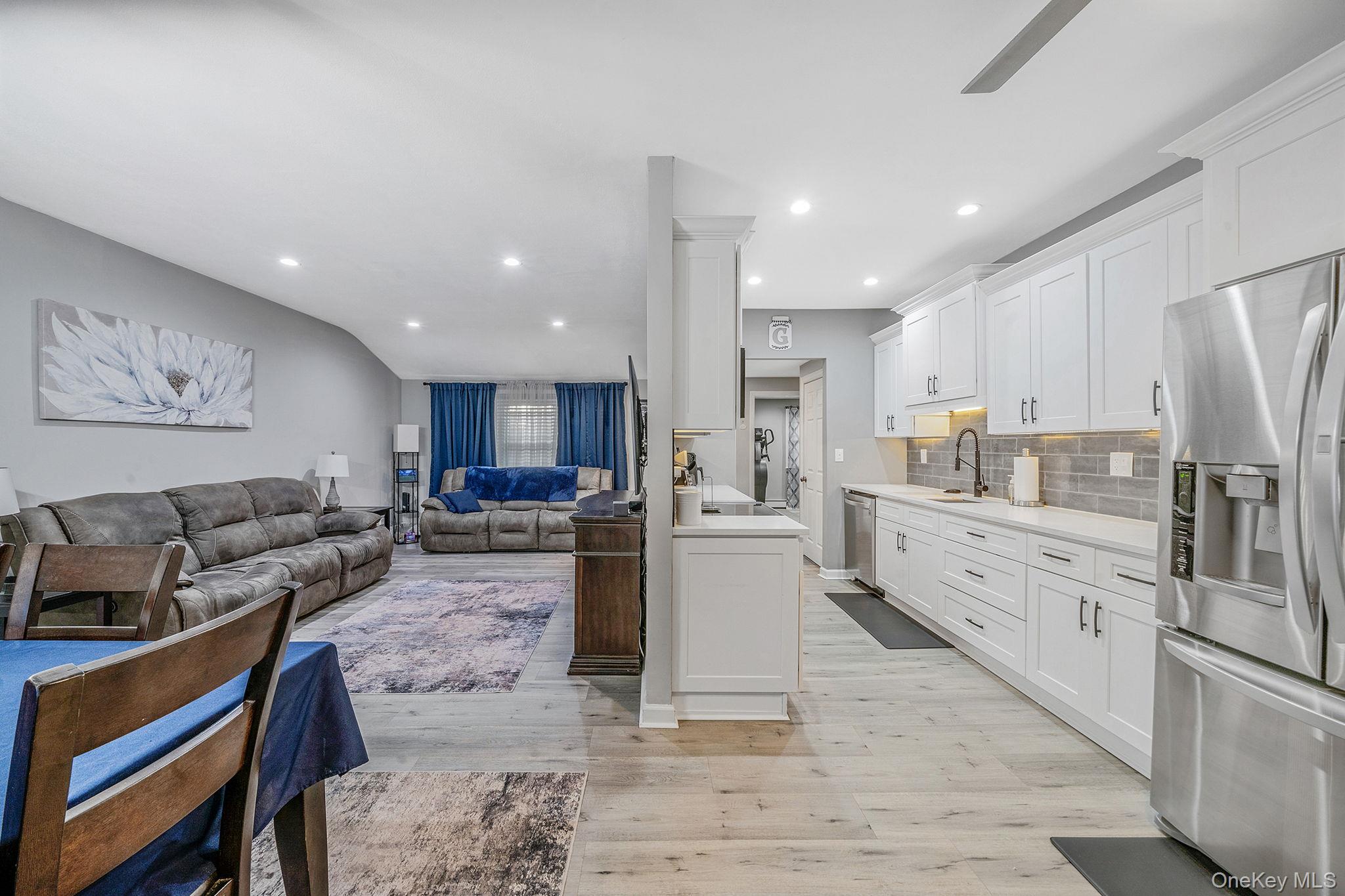 #11 photo, 9 Allegheny Drive, Саффолк ‖ Farmingville , NY 11738