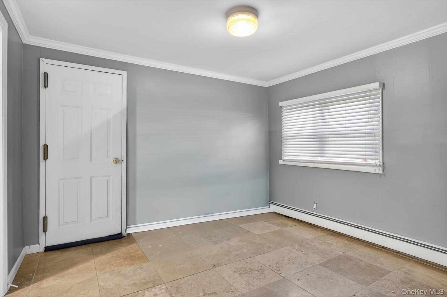 #16 photo, 8 Stern Court, Huntington Station , NY 11746