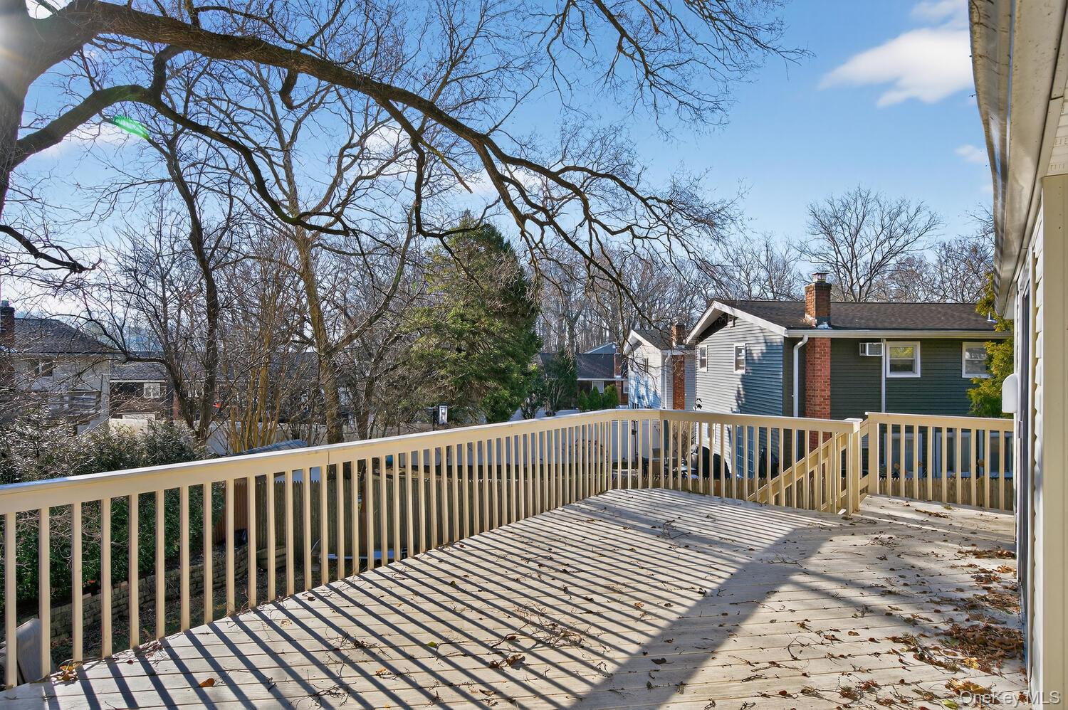 #20 photo, 8 Stern Court, Huntington Station , NY 11746