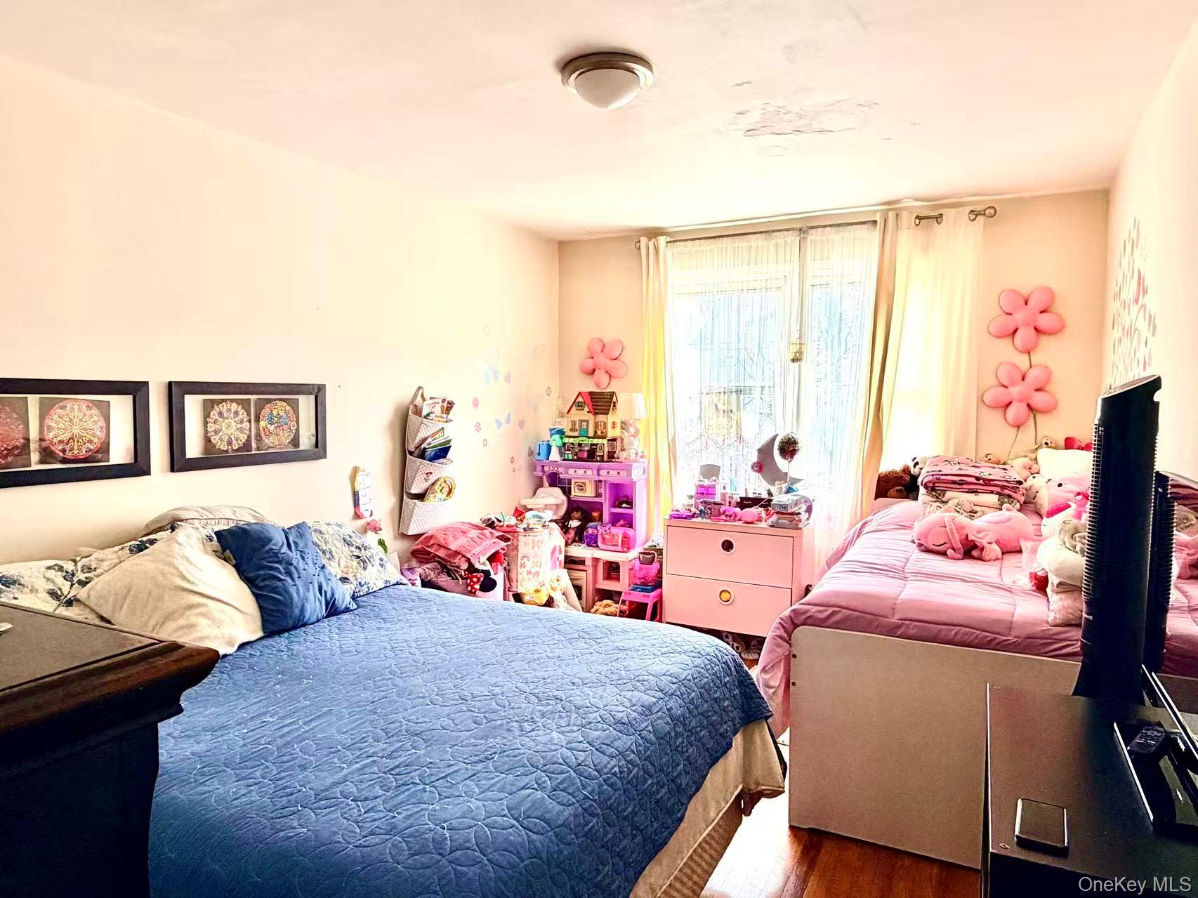 #5 photo, 6143 157th Street, Flushing , NY 11367