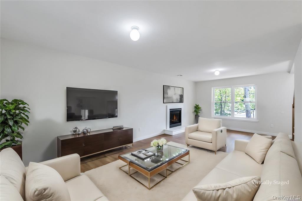 #20 photo, Leicester Avenue, Саффолк ‖ Ronkonkoma , NY 11779