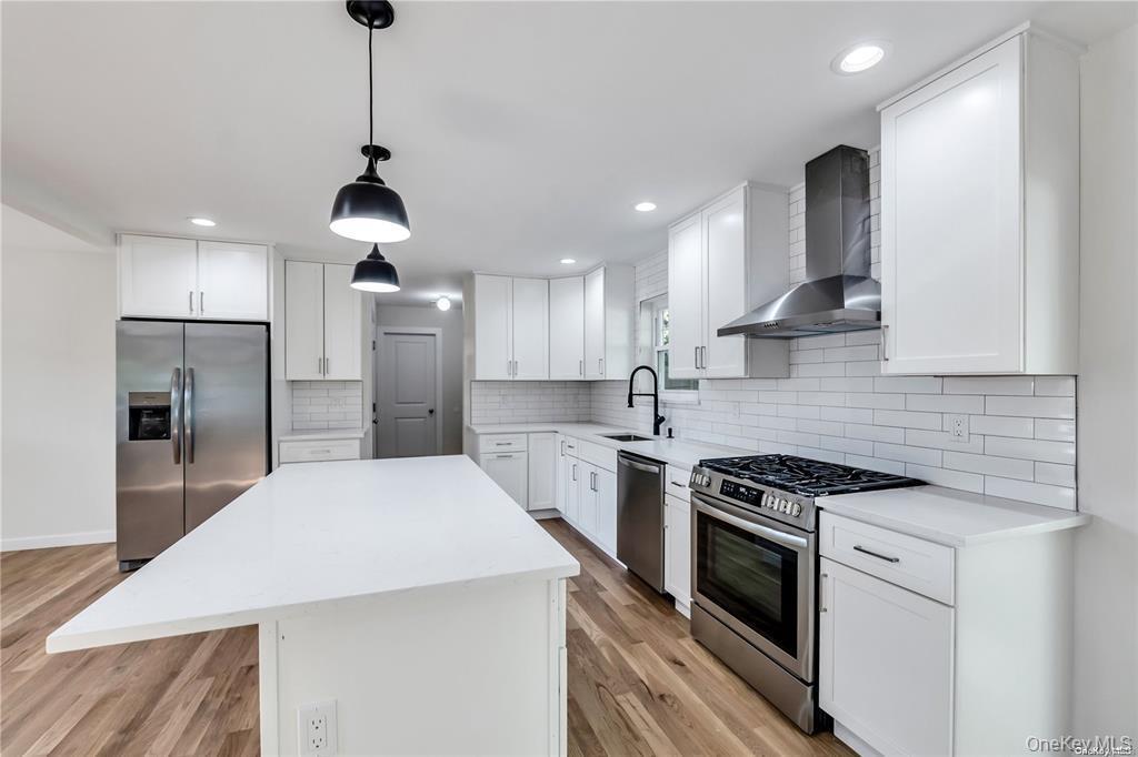 #7 photo, Leicester Avenue, Саффолк ‖ Ronkonkoma , NY 11779