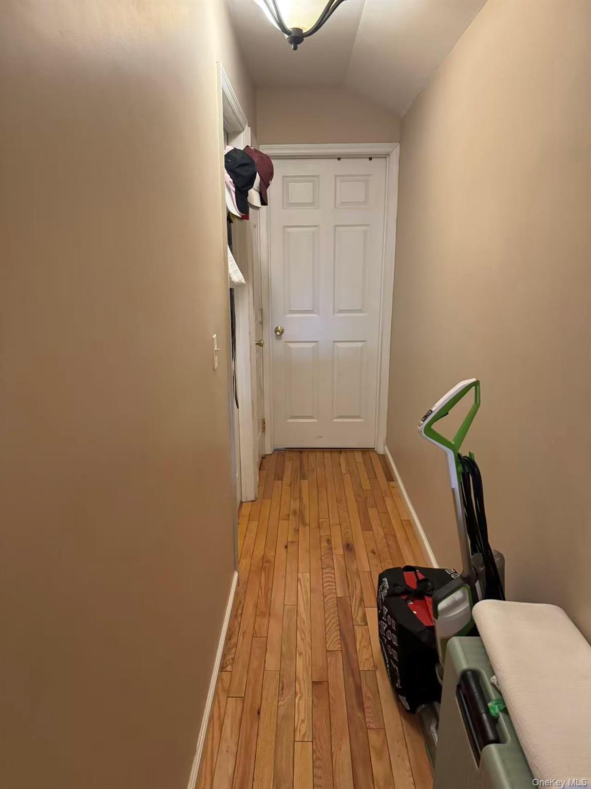 #7 photo, 24 Merrill Avenue, جزيرة ستاتن Staten Island , NY 10314