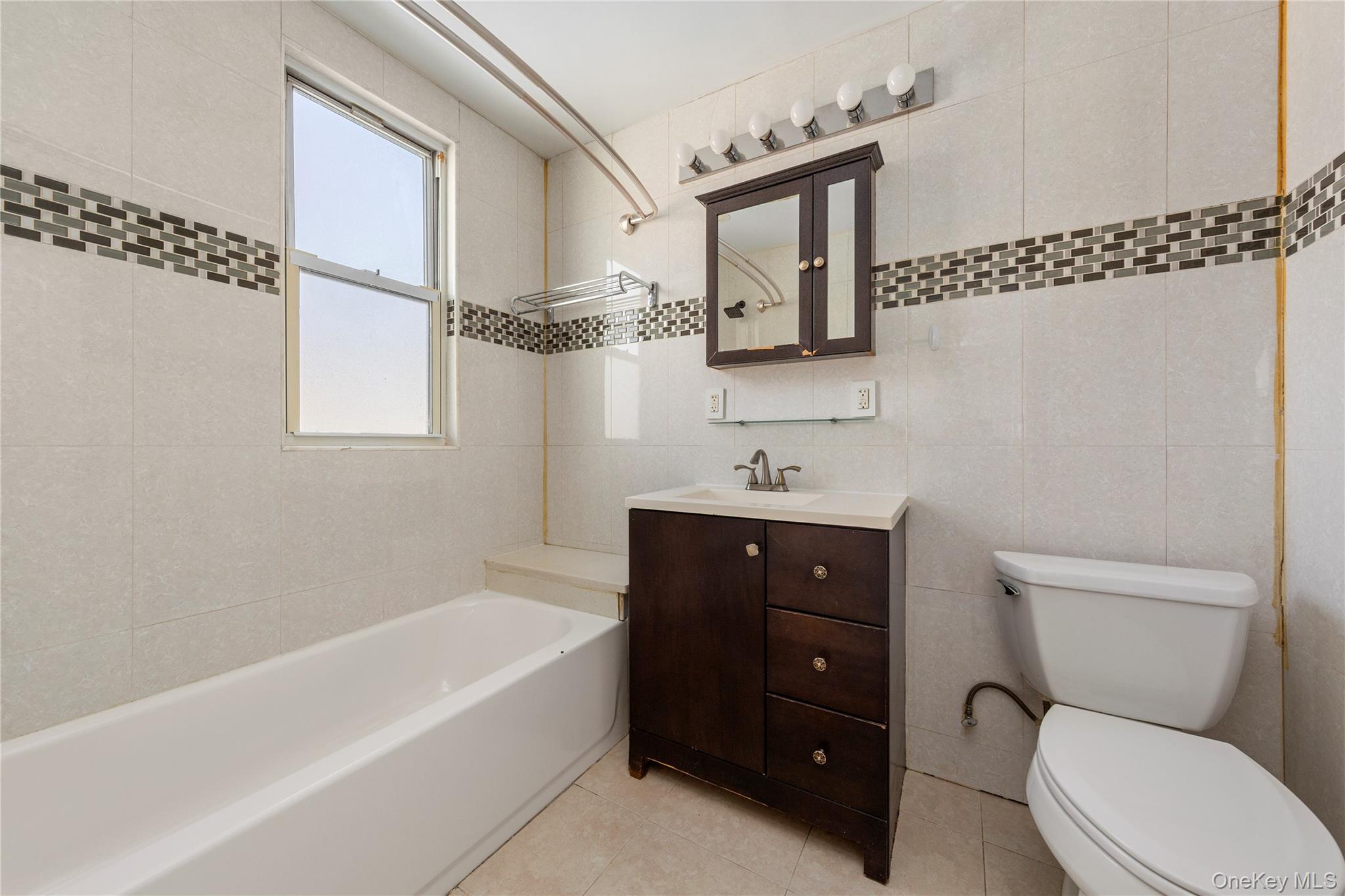 #11 photo, 154-09 35th Avenue, Flushing , NY 11354