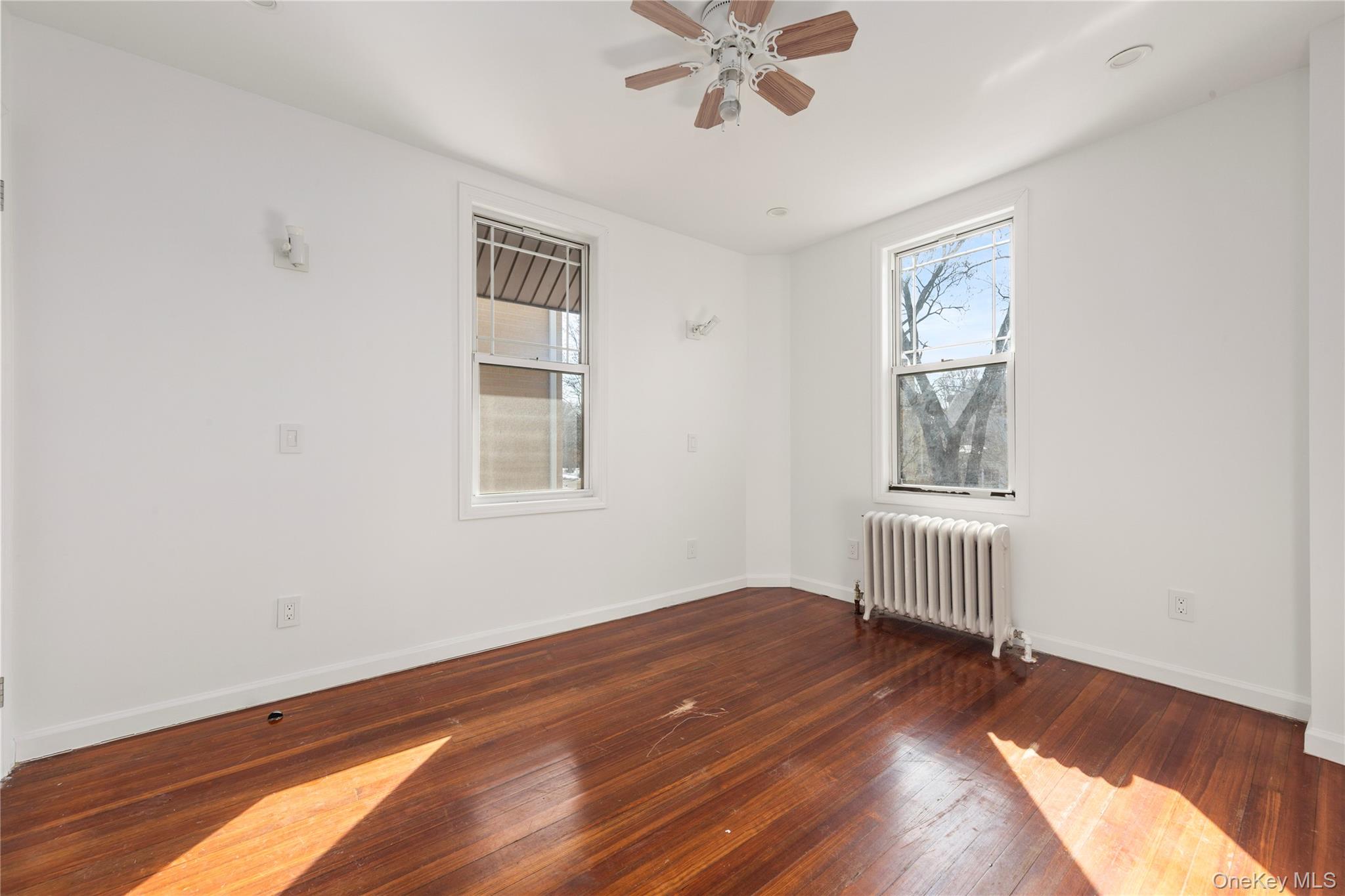 #8 photo, 154-09 35th Avenue, Flushing , NY 11354