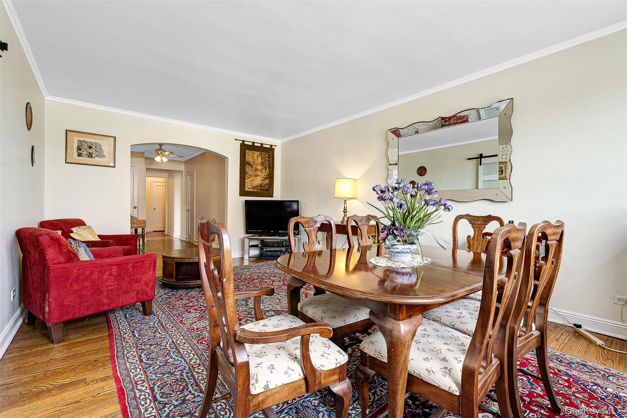 #18 photo, 98-120 Queens Boulevard, Rego Park , NY 11374