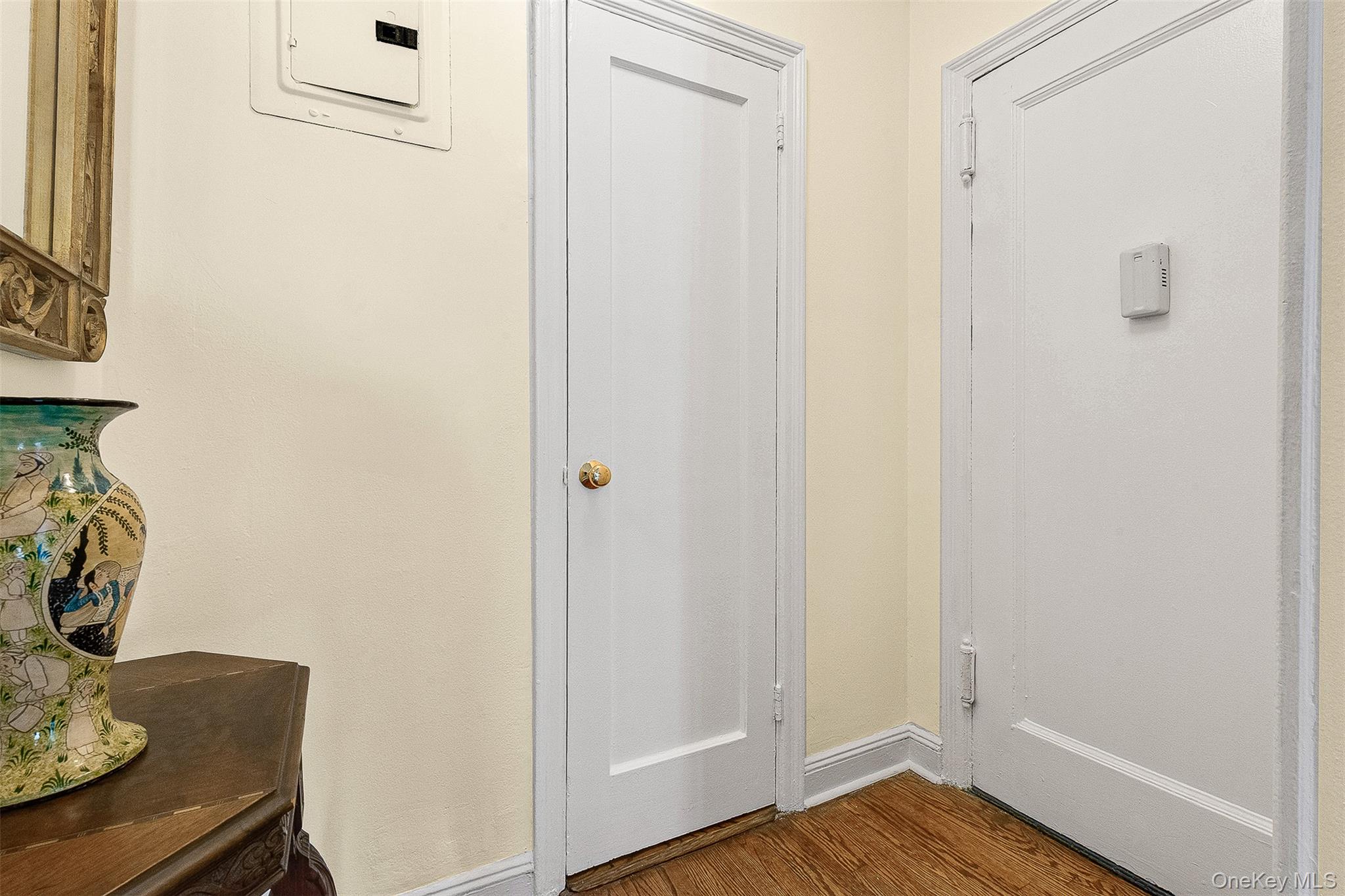 #4 photo, 98-120 Queens Boulevard, Rego Park , NY 11374